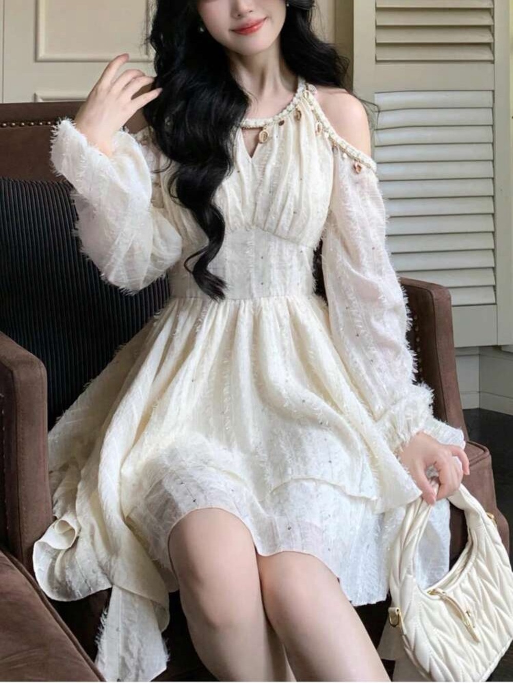 Elegant Cream Cold-Shoulder Layered Dress - Picture 3 of 8